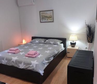 Binjezevo Villa | Vila Elma: A Perfect Retreat with Pool and Hot Tub
