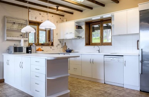 Elorrio House | Oceanfront Villa Elorrio: Guest Rated 9.6 with Spa & Breakfast