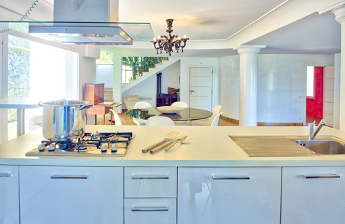 Costarainera Villa | Villa Emanuele Costarainera: Modern Villa with Heated Pool