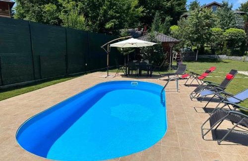 Binjezevo Villa | Villa EMIR: 4-Star Getaway with Pool and Hot Tub