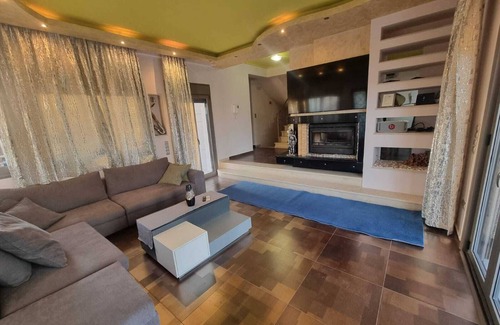 Nea Peramos Villa | Villa Emma Dimitrios near the beach