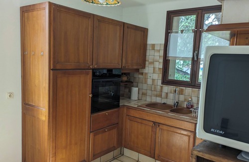 Esperaza Villa | Authentic Villa in Pinède: Scenic Ocean Views Await