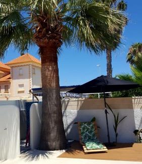 Torre de la Horadada House | Cozy Villa in Torre de la Horadada, Steps from the Beach