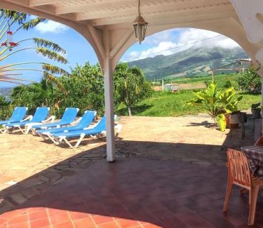 Le Carbet Villa | Villa Enchantée avec Vue sur mer et Piscine au Carbet
