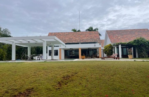 Guayacanes Villa | Discover Villa Entera en Guavaberry: Family-Friendly Retreat