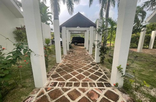 Guayacanes Villa | Discover Villa Entera en Guavaberry: Family-Friendly Retreat