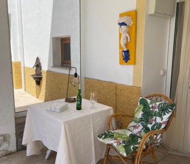Moralina House | Villa Entre Encinas: Oceanfront Oasis with Pool & Breakfast