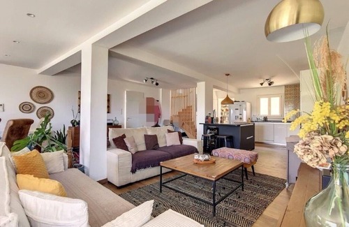 Bastelicaccia Villa | Relax at Villa Entre Mer et Montagne Near Ajaccio