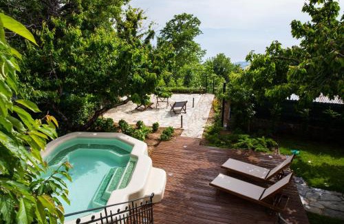 Agios Georgios Nilias Villa | Villa Erifili - 4-Star Gem with Pool and Hot Tub
