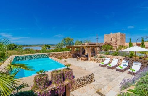 Campos Villa | Villa Es Molí des Trenc