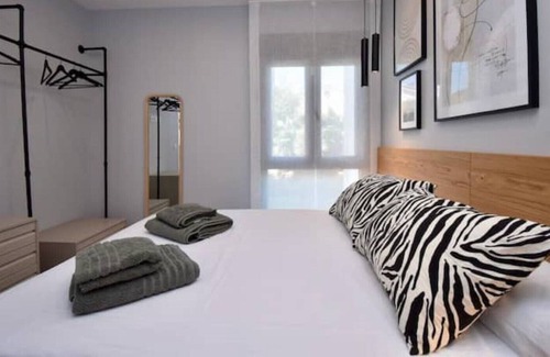 Poblado Sancti Petri Villa | Villa Cactae: Guest Rated 10/10 with Pool and Spa