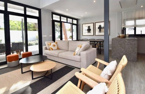 Poblado Sancti Petri Villa | Villa Cactae: Guest Rated 10/10 with Pool and Spa