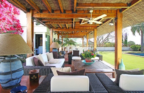 Sant Andreu de Llavaneres Villa | Villa Torre Blanca, at the Golf Club, 5' from the beach and 35' from Barcelona