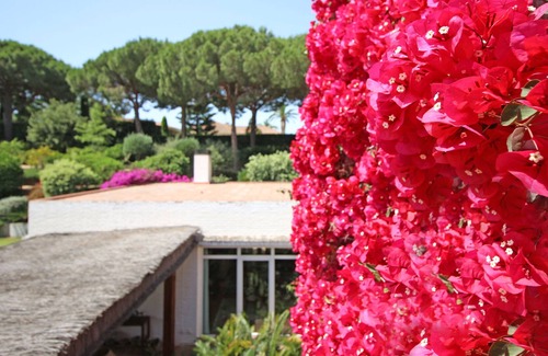 Sant Andreu de Llavaneres Villa | Villa Torre Blanca, at the Golf Club, 5' from the beach and 35' from Barcelona