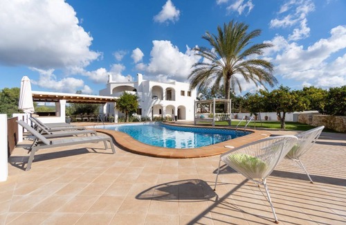 Sant Rafael de Sa Creu Villa | Discover Villa Can Vicent: Ocean View & Private Pool Oasis