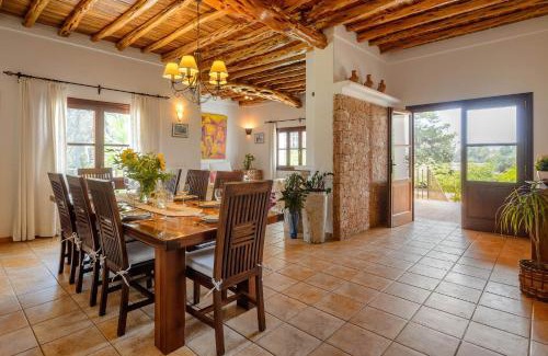 Santa Gertrudis Villa | Discover Villa Curreu III: 4-Star Family Retreat with Pool
