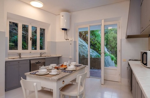 Bagno-Sprizze Villa | Villa Escalina: Private Beach Access and Oceanfront Relaxation