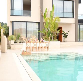 Rade Villa | Villa Escape 21: Guest Rated 9.8 with Oceanfront Pool