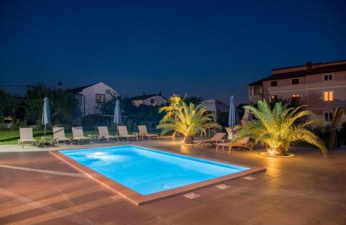 Vilanija Apartment | Villa Esea: Poolside Retreat with Hot Tub & Family Fun