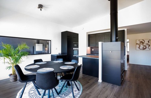 Porvoo House | Villa Eslahti: Oceanfront Retreat with Jacuzzi & Spa
