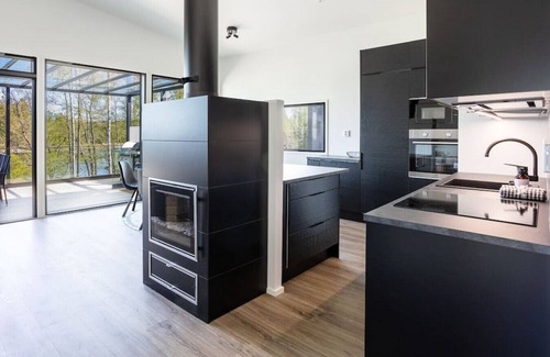 Porvoo House | Villa Eslahti: Oceanfront Retreat with Jacuzzi & Spa