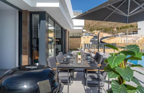 Finestrat Villa | Guest Rated 10/10: Villa Esmeralda 20 with Pool Access