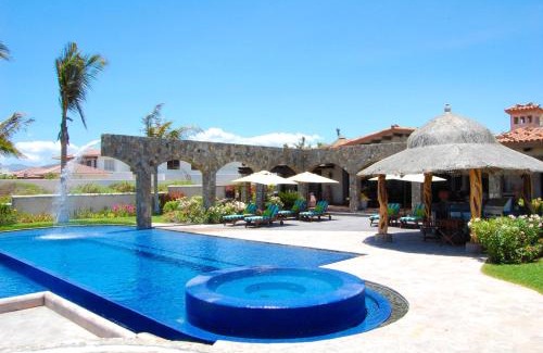 Buzzards Villa | Villa Estero by Cabo Villas