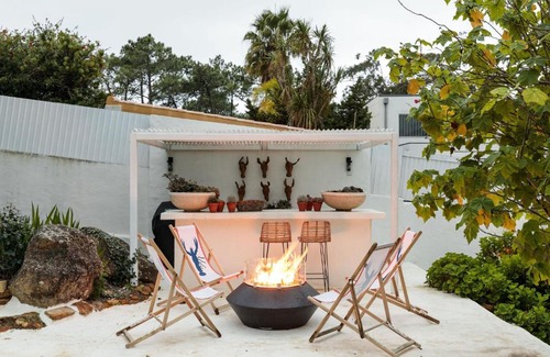 Cascais House | Elegant Villa Estoril: Ocean View & Guest Rated 10/10