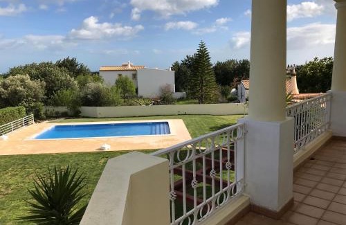 Pata de Cima Villa | Villa Estrelamar: Oceanfront Retreat with Pool and Views