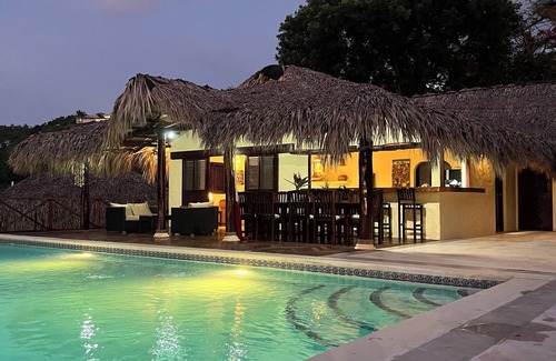 Las Terrenas House | Villa Estrella del Norte, 180 degree view on the ocean from your infinity pool