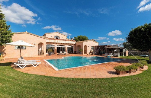 Sant Lluis Villa | Villa "Estrella Sant Lluis": Private Pool & Oceanfront Bliss