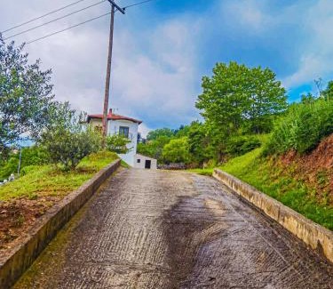 Edessa Villa | Villa Etheras: Nature Retreat with Amazing Views Near Edessa
