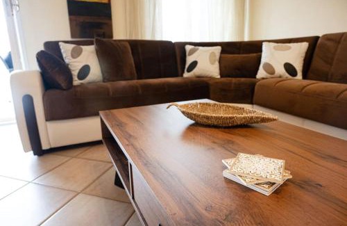 Poros House | Discover Villa EuphoRia: Family-Friendly Getaway in Poros