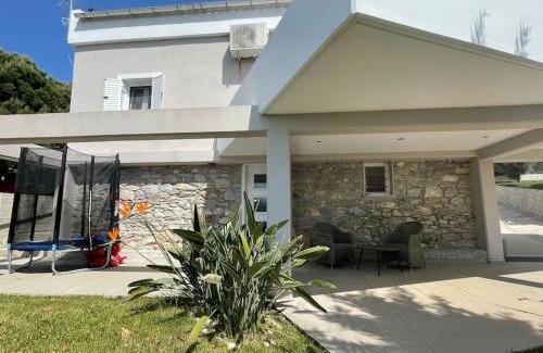 Kymi-Aliveri Villa | Villa Evanthia