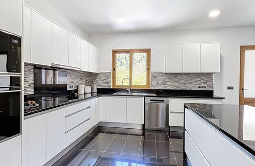 Sao Roque do Faial House | Family-Friendly Villa Faísca with Breakfast Included
