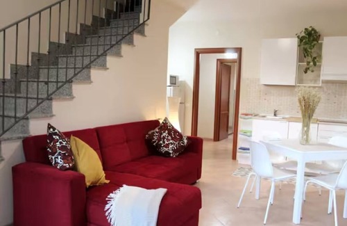 Zona XVI Torrenova Villa | Villa facing Metro C, parking, Wi-Fi, A/C