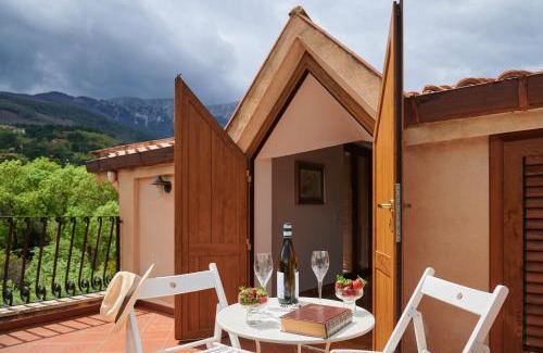 Castelbuono House | Villa Failla: Guest Rated 10/10 & Child-Friendly Comfort