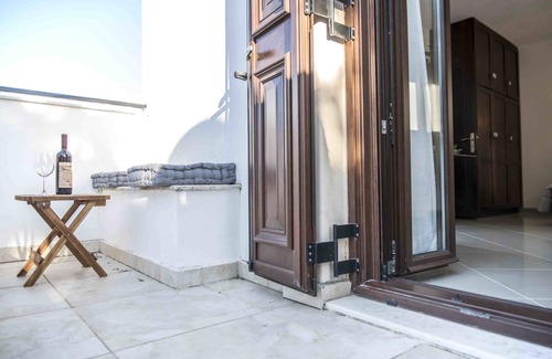 Faistos House | Cozy Villa Faistos View - Balcony Apartment with Pool