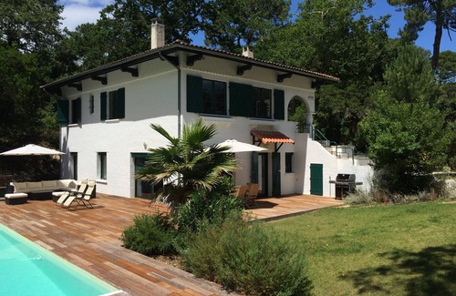 Pyla-sur-Mer Villa | Relaxing Villa at Pyla Plage with Pool & Ocean Views