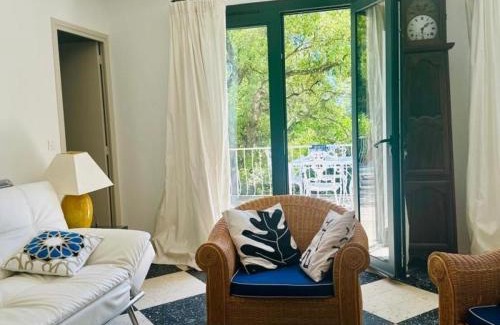 Plage de la Garonnette Villa | Villa familiale climatisée à 5 min de la mer avec parking et Wifi - FR-1-728-17