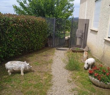 Mejannes-les-Ales House | Family-Friendly Villa with Hot Tub and Great Amenities