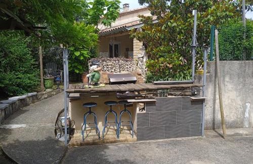 Mejannes-les-Ales House | Family-Friendly Villa with Hot Tub and Great Amenities