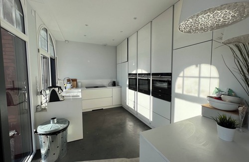 Pornichet Villa | Explore Villa Familiale - Les Pieds Dans l'Eau with Ocean Views