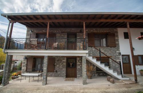 Kalambaka House | Family-Friendly Villa Klinos: Rated 10/10 with Kitchen Access