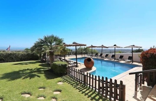Loule Villa | Villa Faustine: Sea View with Kid-Friendly Play Area