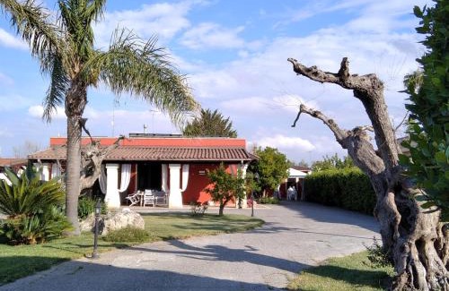 Monteroni di Lecce House | Villa Federico: Family-Friendly Retreat with Pool & 9.9 Rating