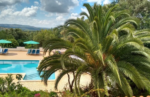 Silves Apartment | Villa Feliz Apartments: 9.4/10 Stay with Pool & Kitchen