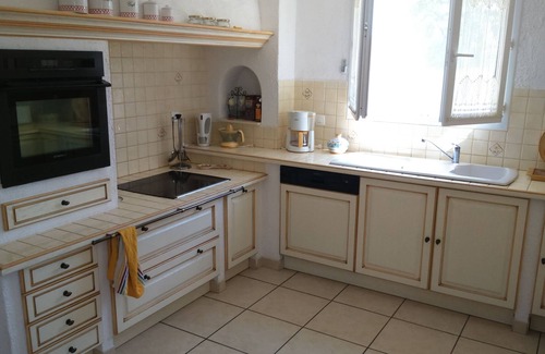 Saint-Nazaire House | Relaxing Villa with Private Pool in the Heart of Provence