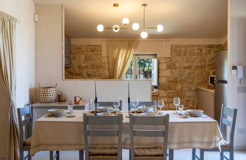 Santa Maria del Focallo Villa | Villa Fenicottero: Guest Rated 10/10 with Private Pool Bliss