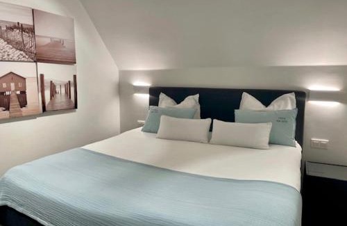 Albertstrand House | Villa Fer-Guy: Suite with Ocean View, Near Beach & Casino